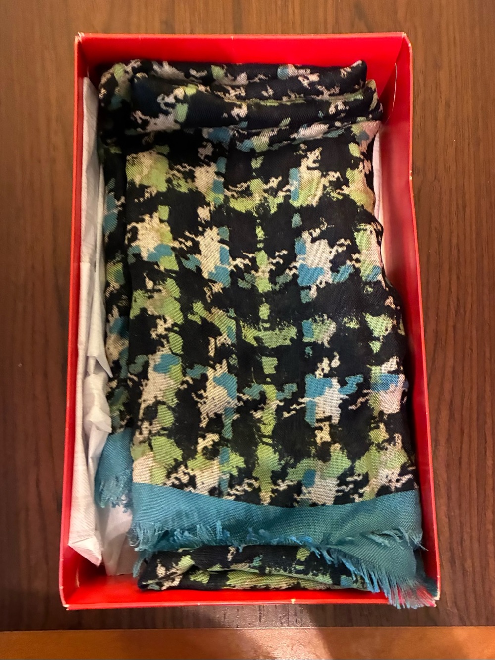 NEW PRICE! Coach Bonnie Boucle Houndstooth Scarf GUC